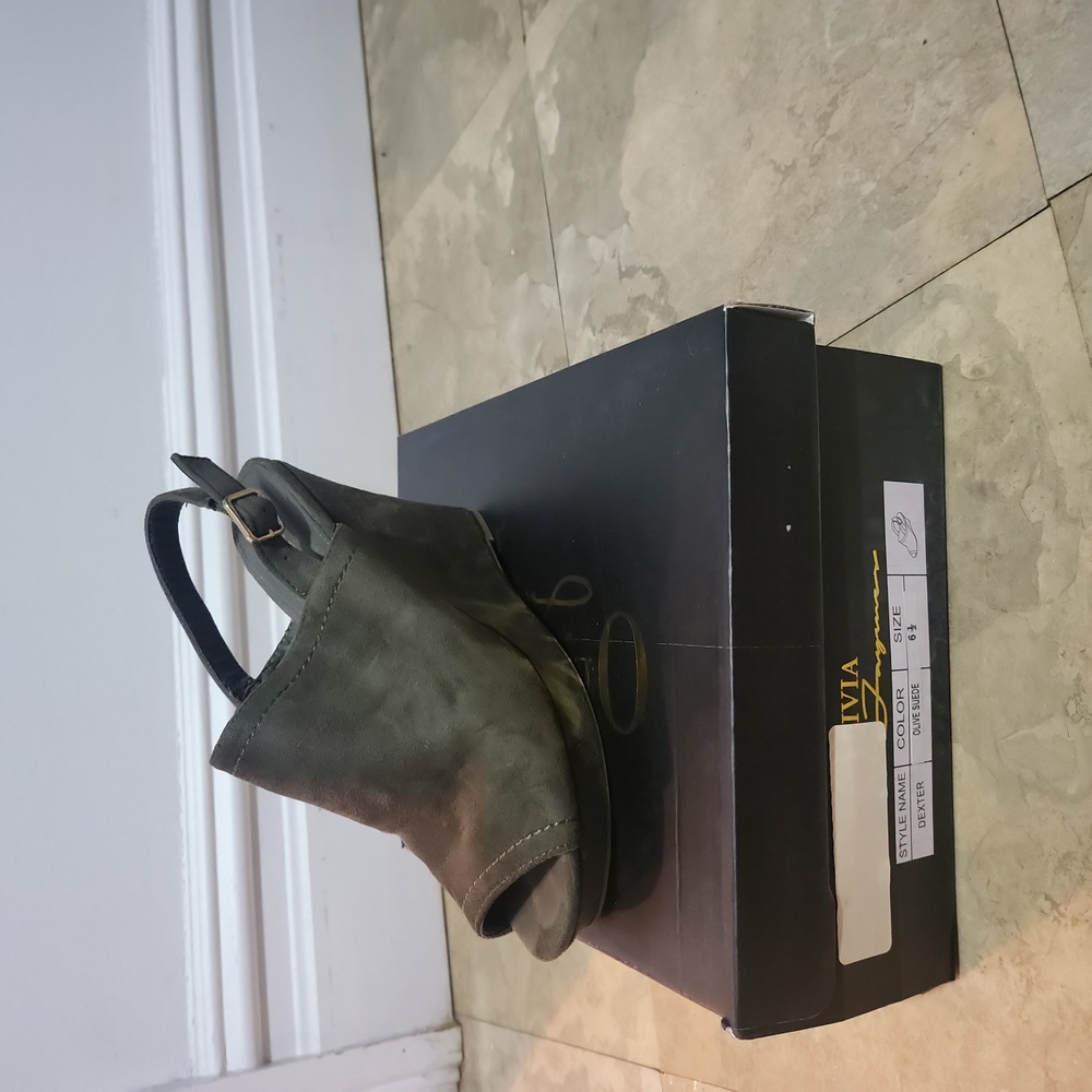Olive suede Wedge shoes